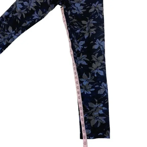 Joseph Ribkoff Metallic Pull On Cropped Pants Sz 6​​​​​​​​​​​​​​ - Picture 7 of 8